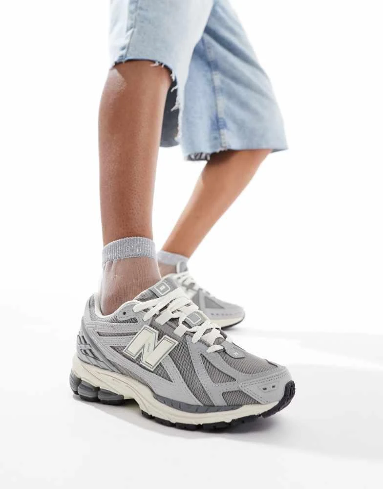 New Balance New Balance 1906r trainers in grey 1