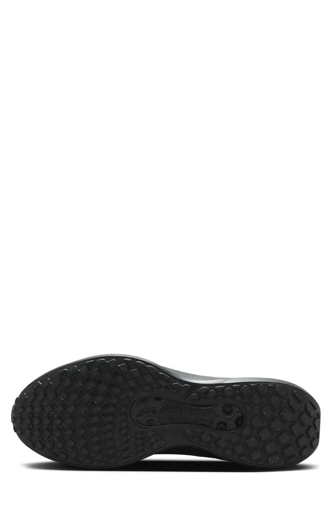 NIKE Air Winflo 11 Running Shoe 5
