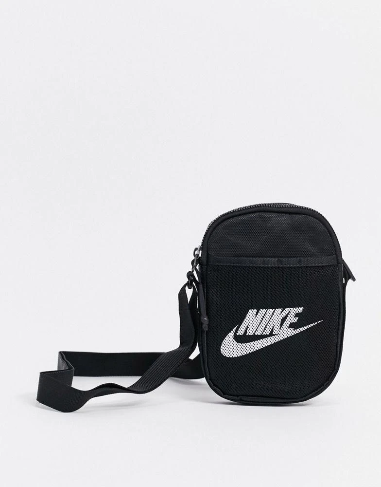 NIKE Nike heritage flight bag in black 1