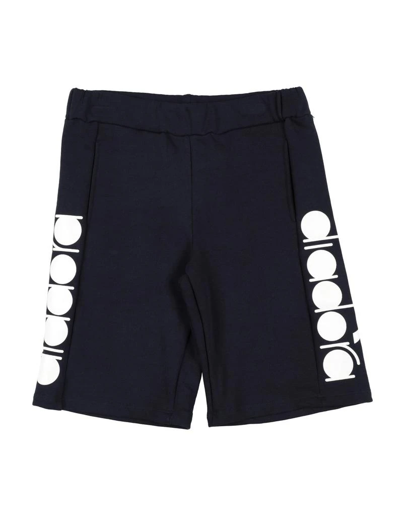 Diadora Shorts 
Bermuda