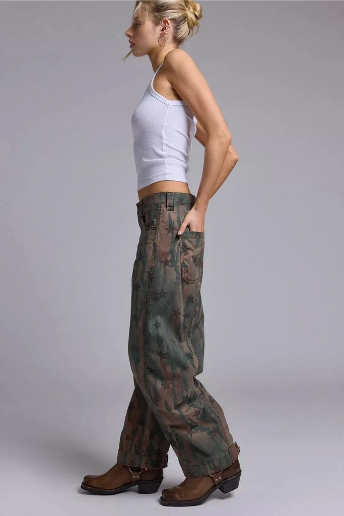 BDG BDG Elise Low-Rise Barrel Leg Pant 3