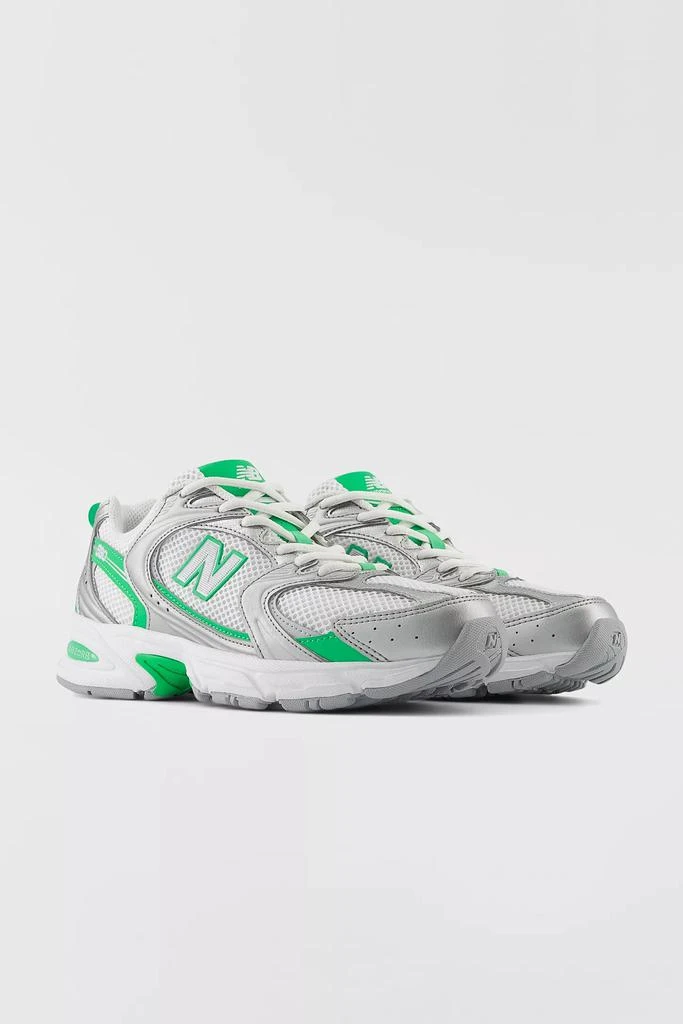 New Balance New Balance Women's 530 Sneaker 2