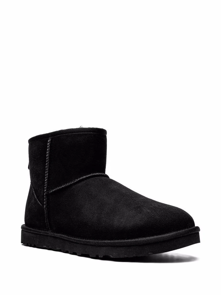 UGG Man Classic Mini Boots 3