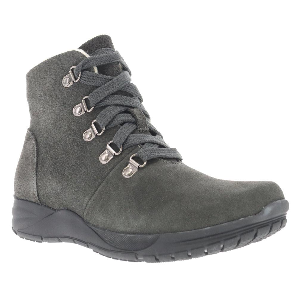 Propet Demi Round Toe Snow Boots
