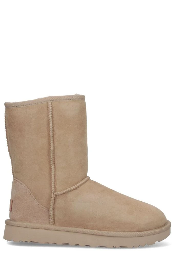 UGG UGG Classic Short II Round Toe Boots 1