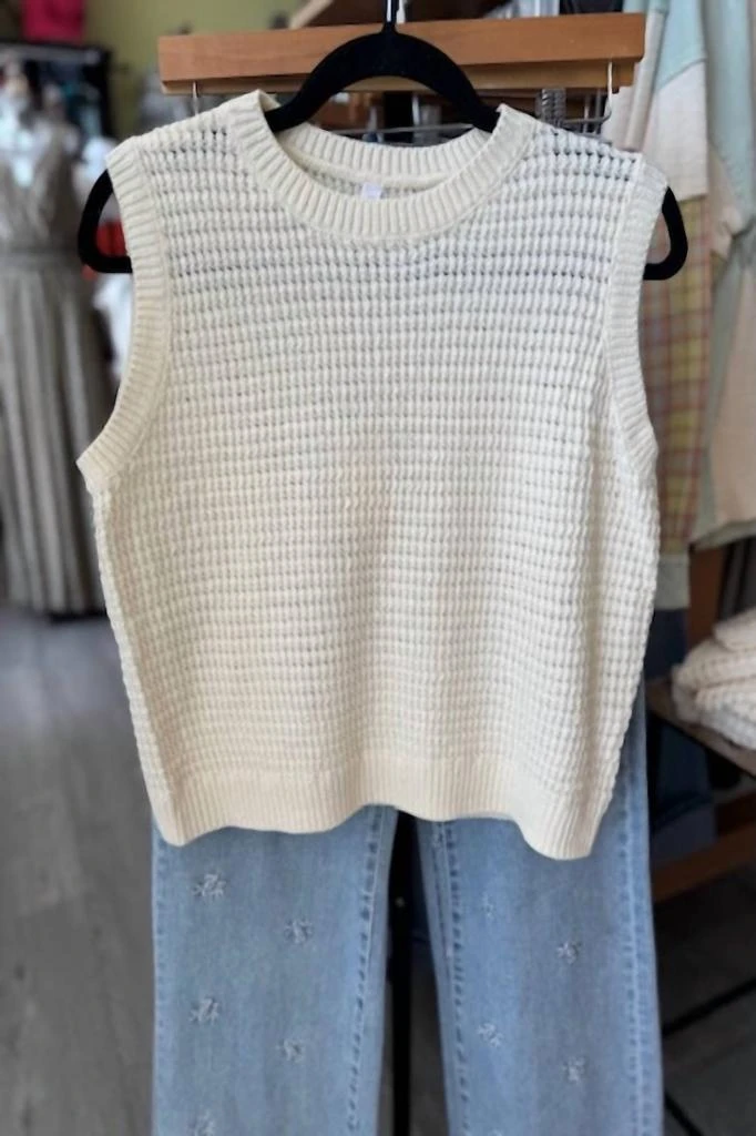 WISHLIST Wishlist - Women
s Effortlessly Polished Knit Sweater Vest