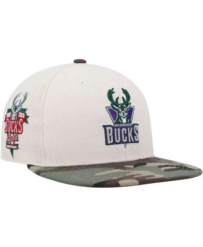 Mitchell & Ness Men's Cream, Camo Milwaukee Bucks Hardwood Classics 40th Anniversary Off White Camo Fitted Hat 1