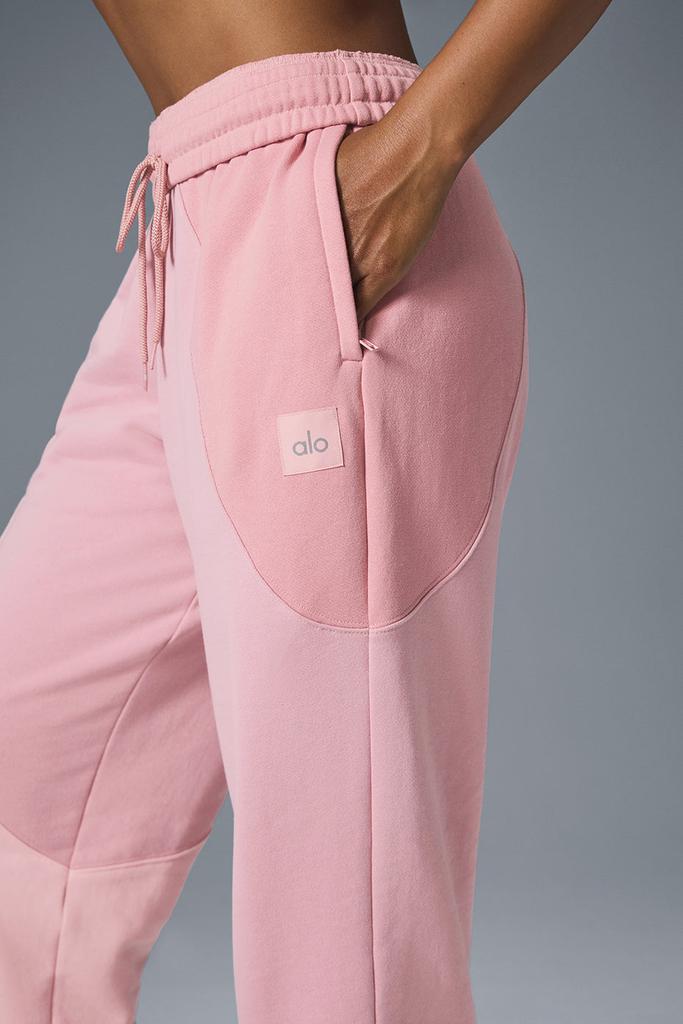 Alo Make Waves Sweatpant - Sunset Pink Tonal - Joggers