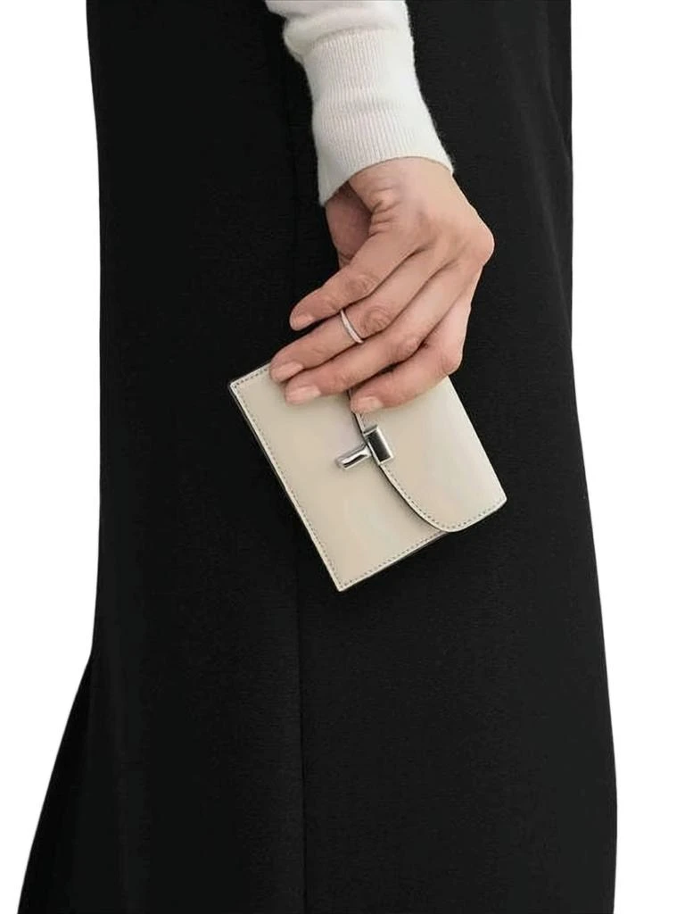 Totême Compact Rectangular Smooth Leather Wallet 2