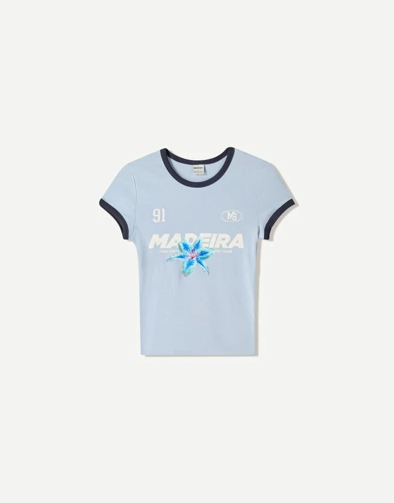 Bershka Bershka short sleeve t-shirt with contrast print in light blue 4