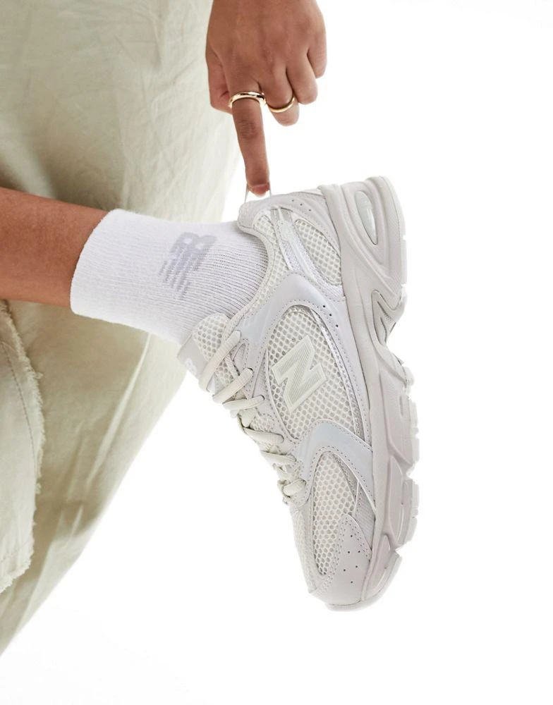 New Balance New Balance 530 unisex trainers in light grey 4