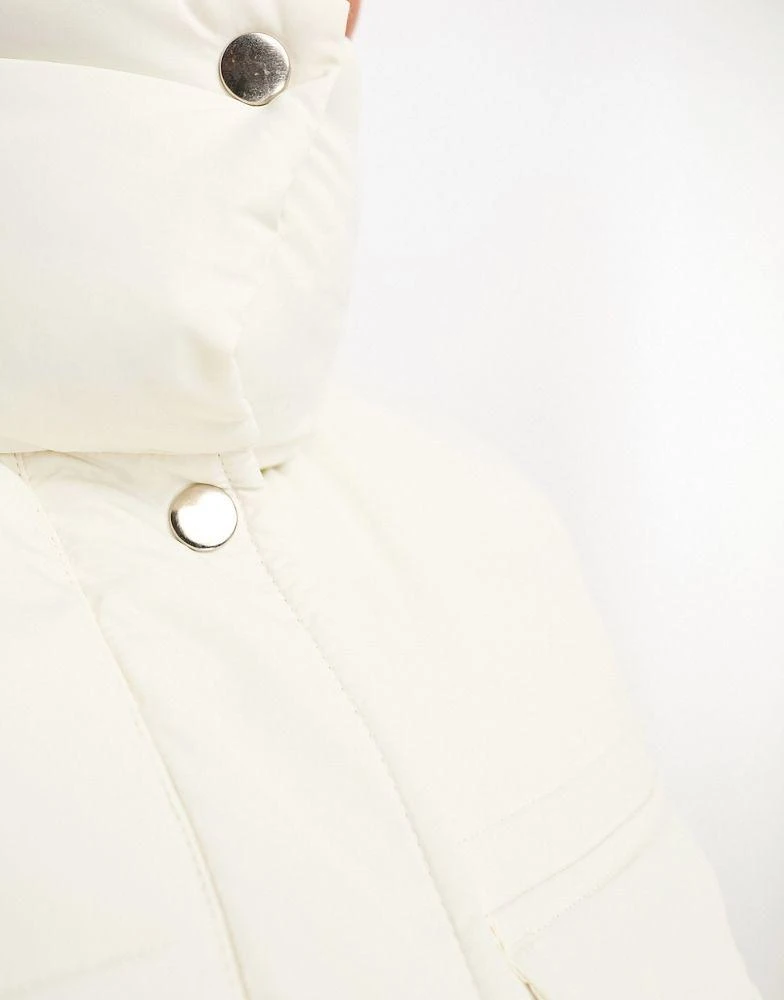 Threadbare Threadbare Icy oversized puffer coat with cinched waist in white 2