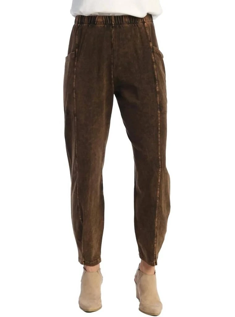 Jess & Jane Mineral Washed Cotton Lantern Pant In Chocolate 1