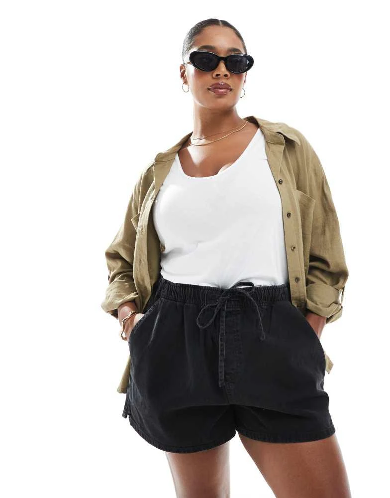 ASOS ASOS DESIGN Curve denim pull on short in wash black Shorts