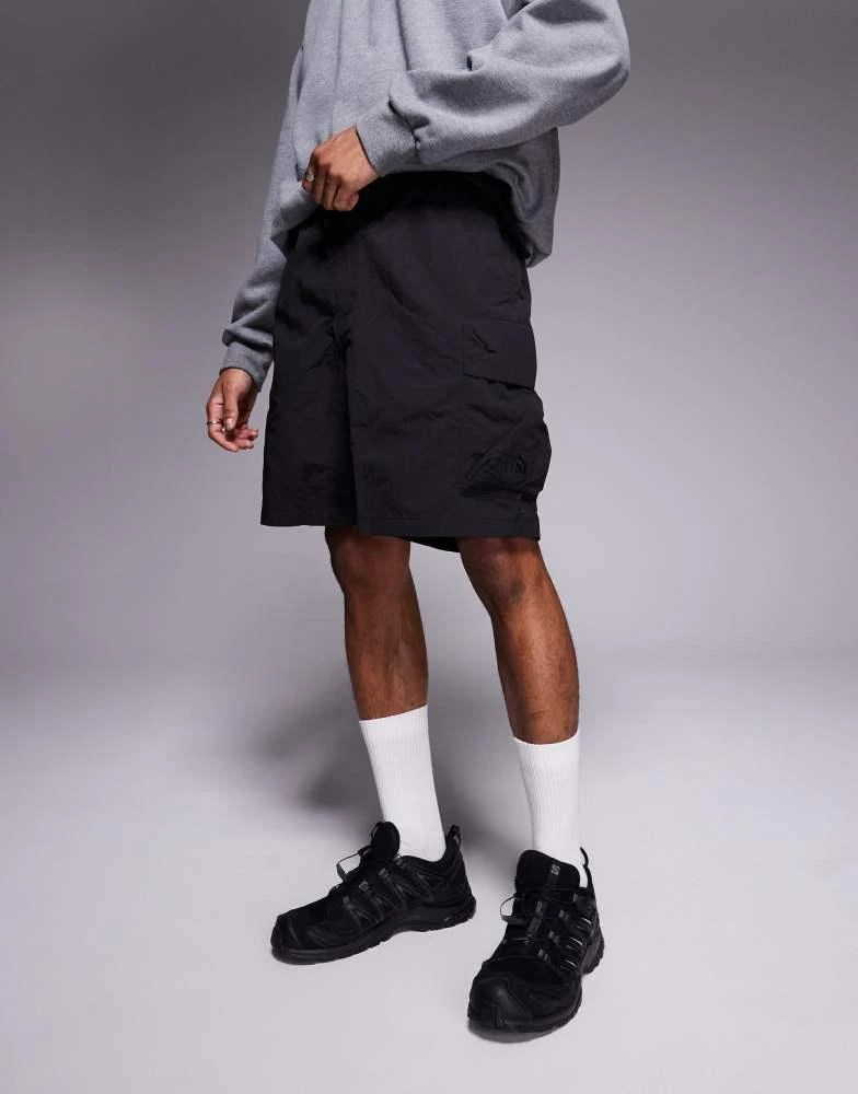 The North Face The North Face cargo pocket logo shorts in black 1