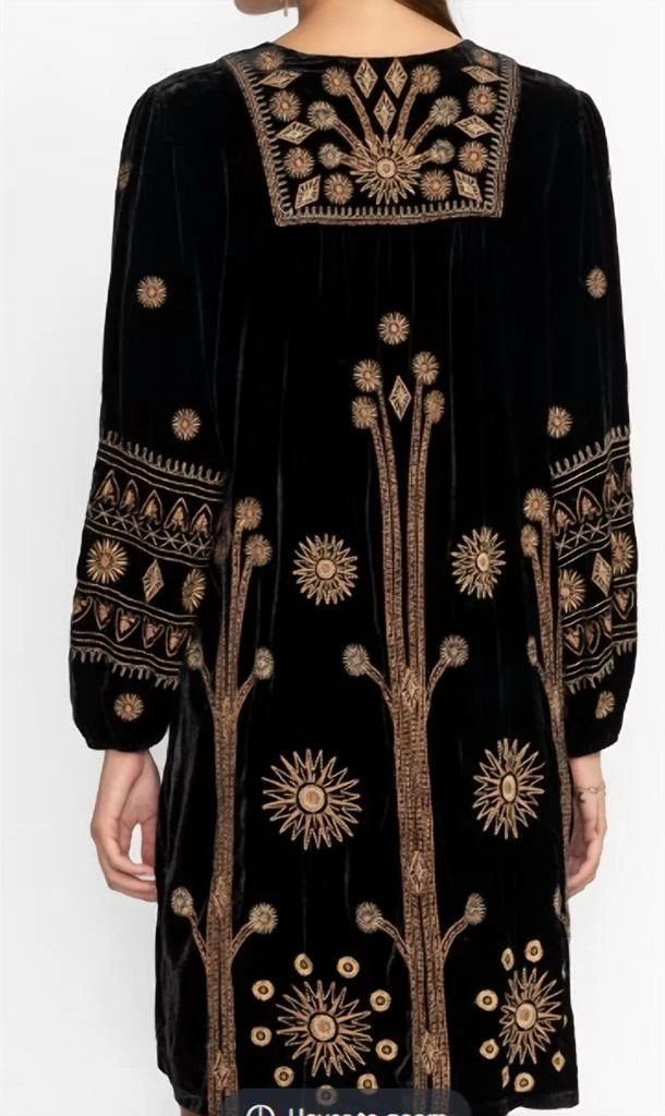 Shop Heidi Velvet Yoke Dress In Black on Sale at BeyondStyle  Get 51% Off  Heidi Velvet Yoke Dress In Black with Limited-Time Flash Deals, Exclusive  Discounts, and Special Offers. Enjoy Unbeatable