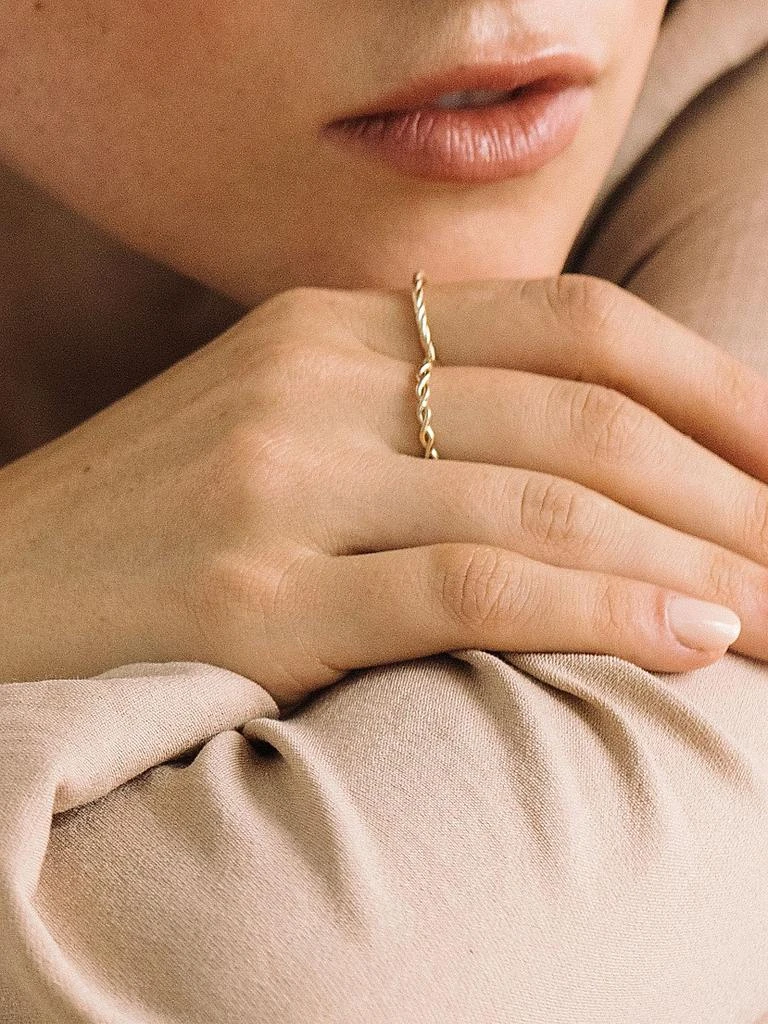 brook & york Julia 14K Yellow Gold Twist Ring 2