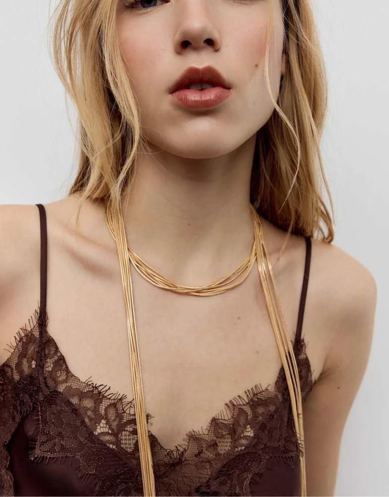 Stradivarius Stradivarius Extra long necklace in gold