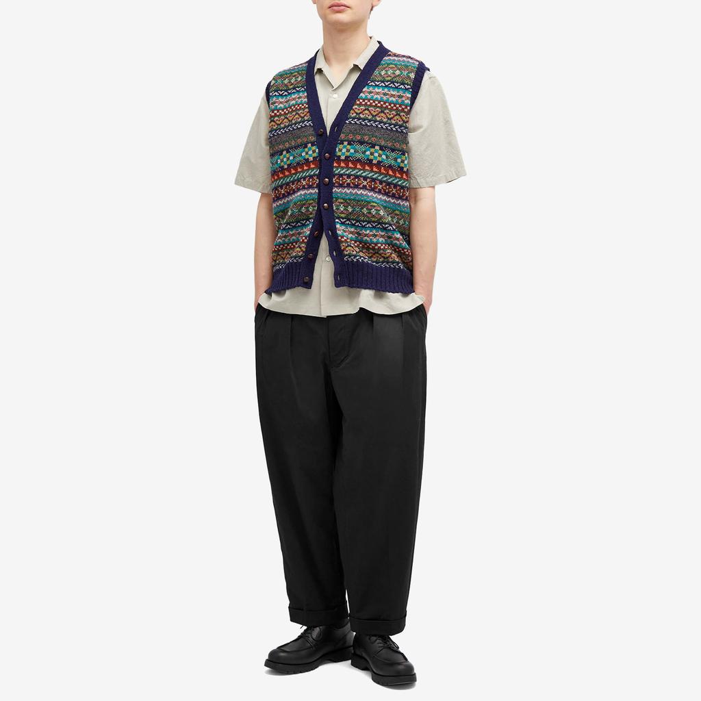 Jamieson's/Fair Isle/Shetland/ベスト Jamieson's of Shetland Men's Fair Isle V-Neck Vest in Olive
