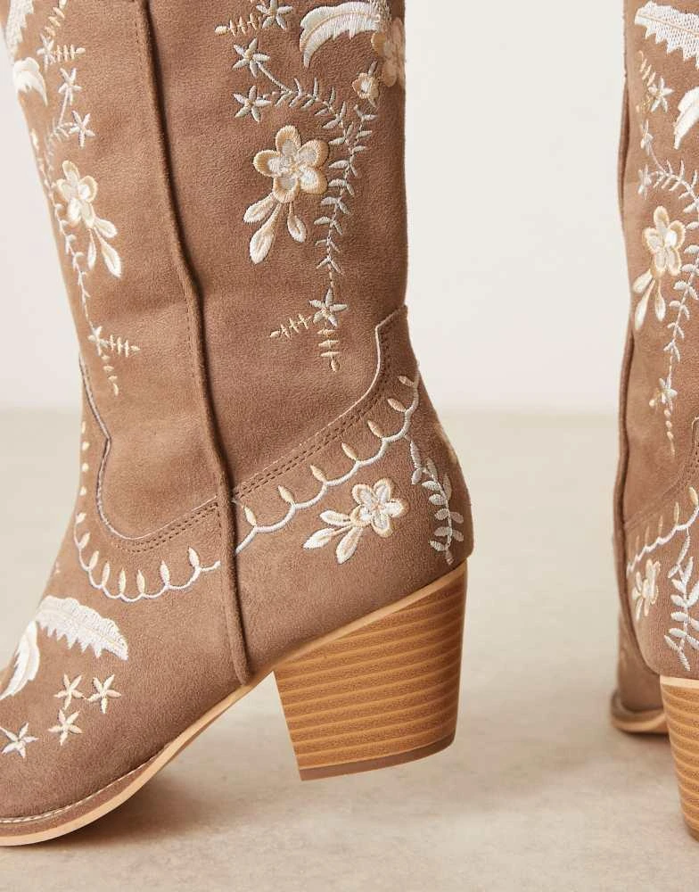 Glamorous Glamorous embroidered western knee boots in tan 3