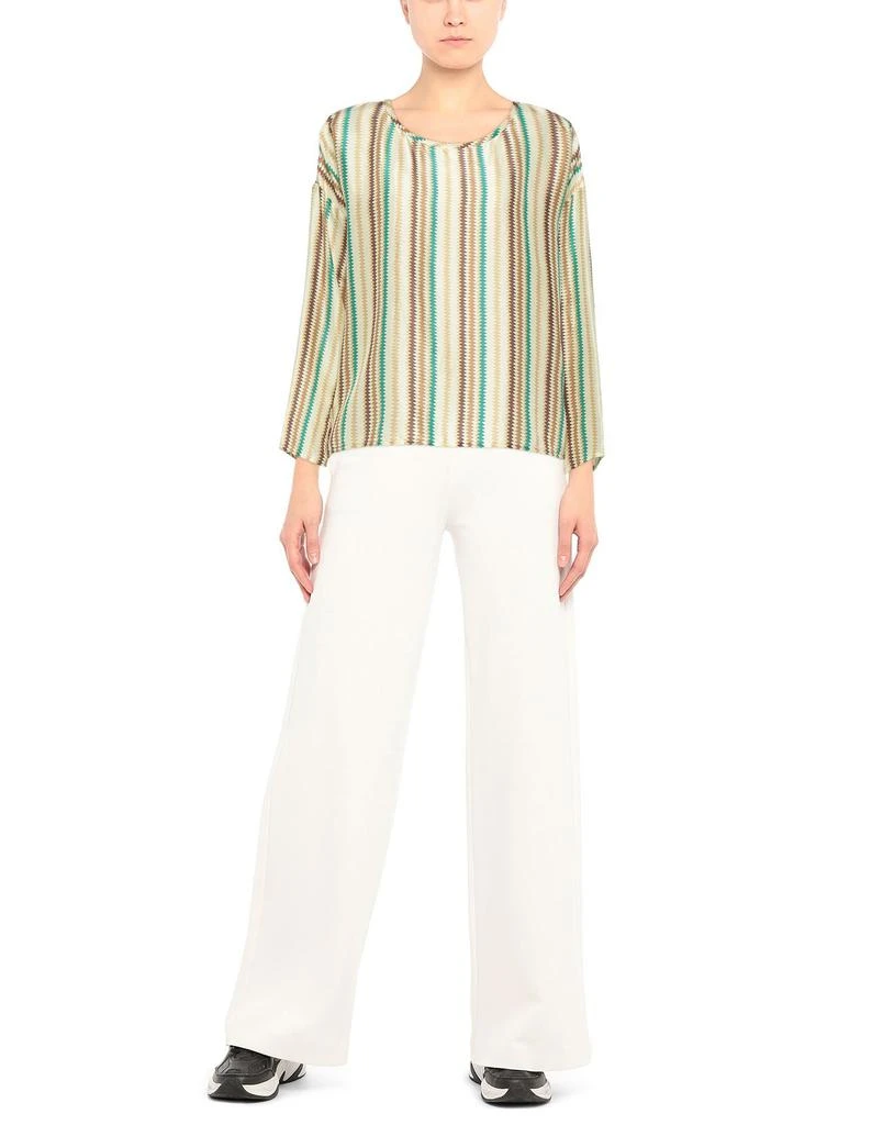 ATTIC AND BARN Silk top 2