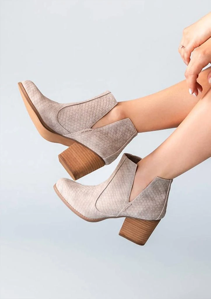 Not Rated Not Rated - Women's Tarim Bootie 2