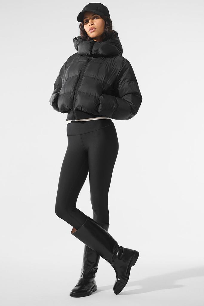 Orion Cropped Puffer - Black | Alo Yoga