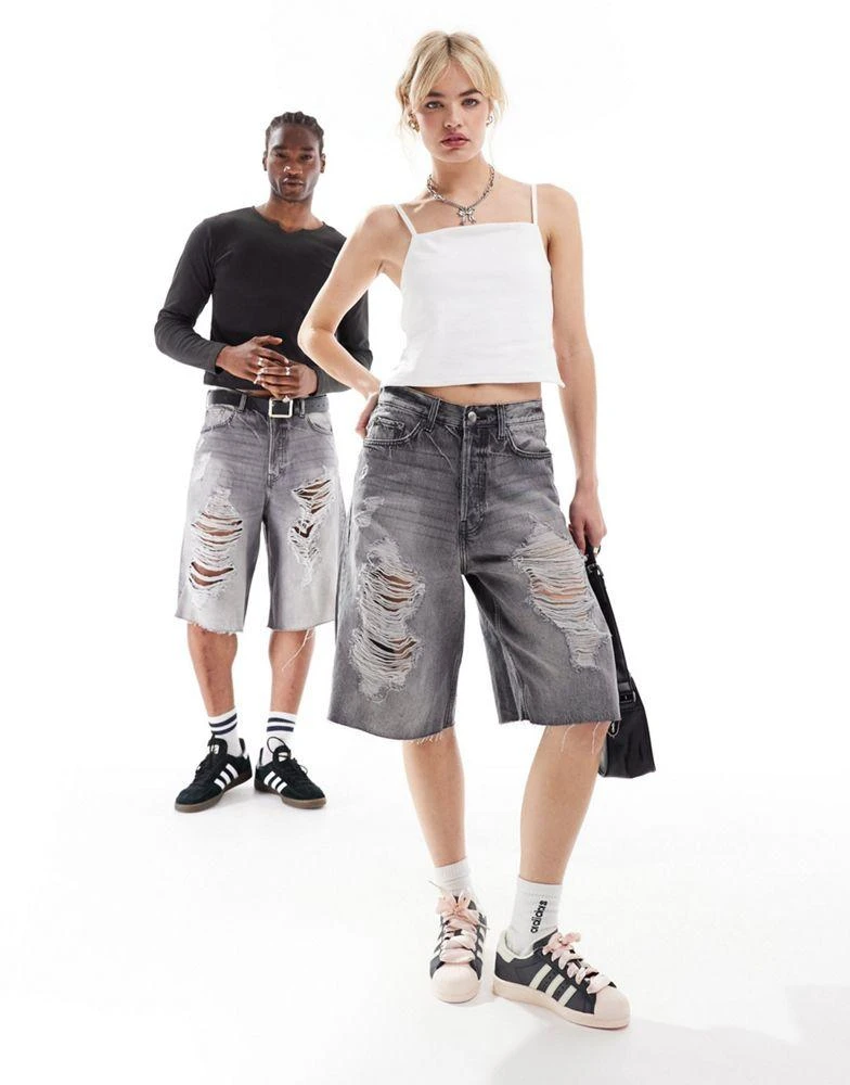 Weekday Weekday Astro Unisex baggy denim jorts in Black grumble 1
