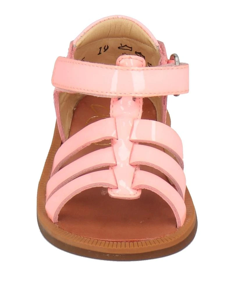 POM D
API Sandals 4