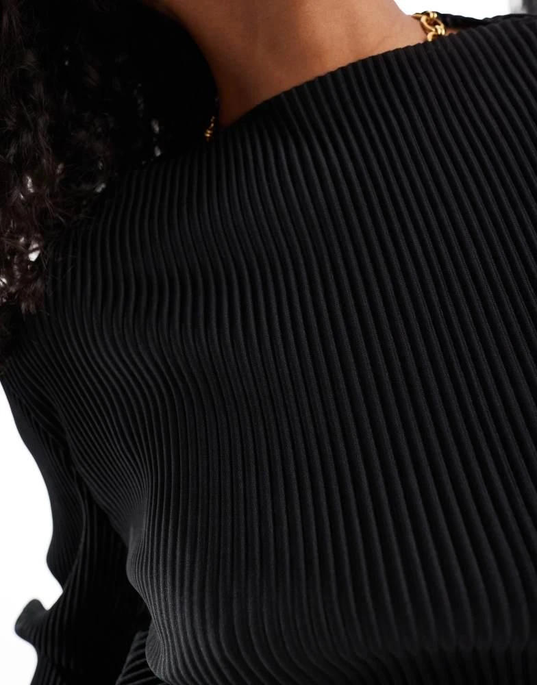 & Other Stories & Other Stories long sleeve mock neck plisse top in black 3