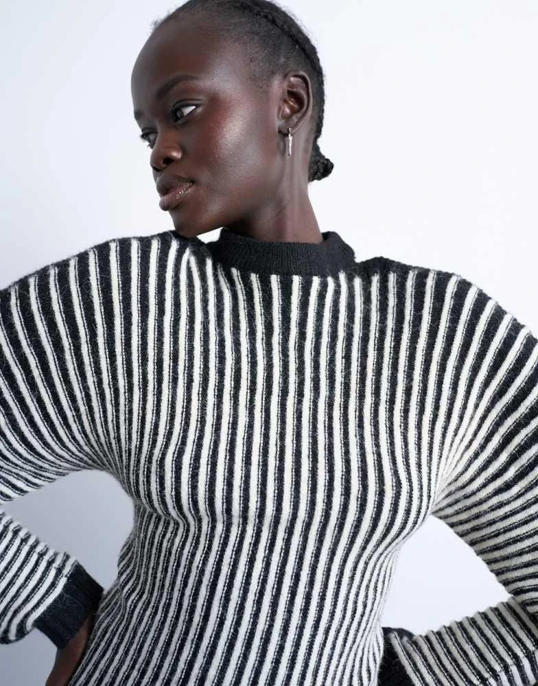 Topshop Topshop cocoon plated ribbed jumper in black and white 4