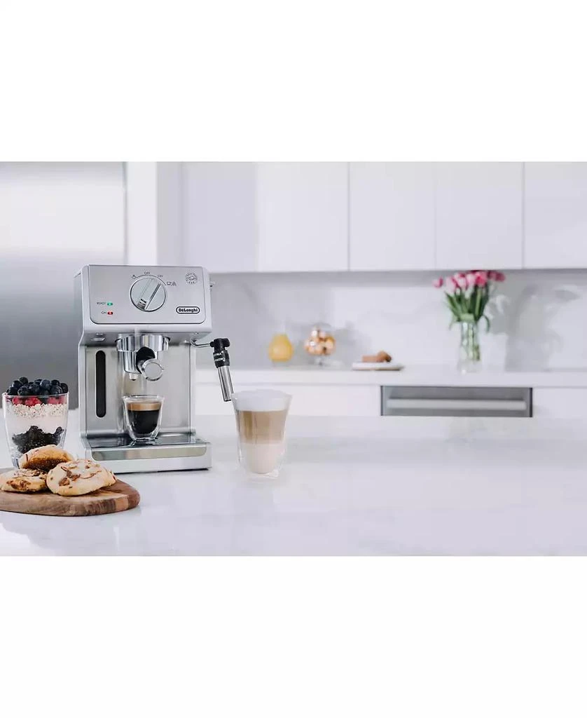 De'Longhi ECP3630 15-Bar Espresso Machine with Frother 9