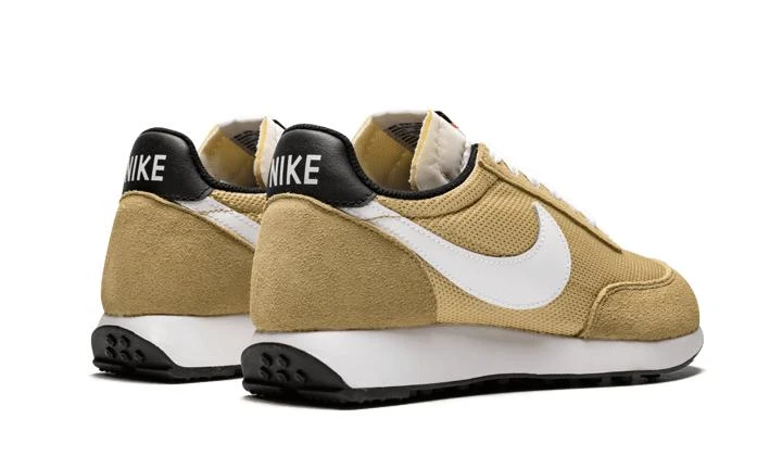 NIKE Nike Air Tailwind 79 4