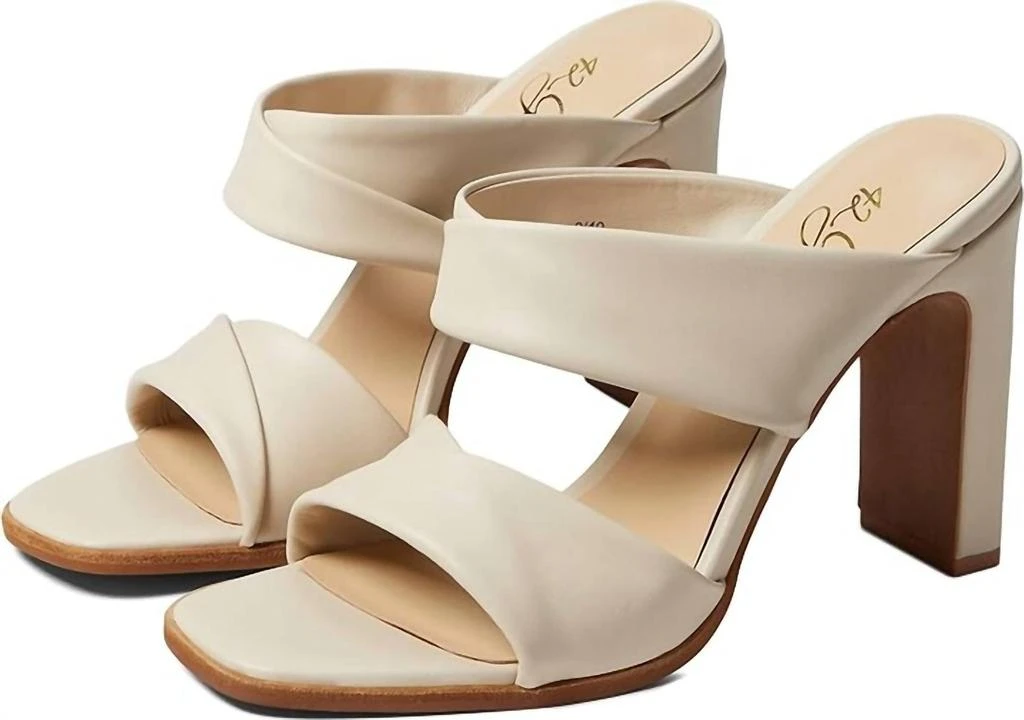 42 GOLD 42 Gold - Women
s Leven Leather Sandal 5
