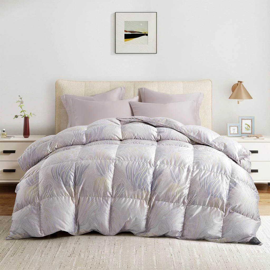 Puredown All Season Silk Covered White Goose Down Comforter