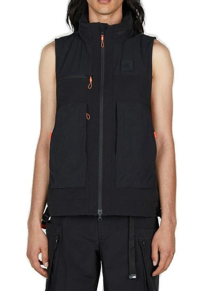 The North Face The North Face Logo Patch Zipped Vest 1