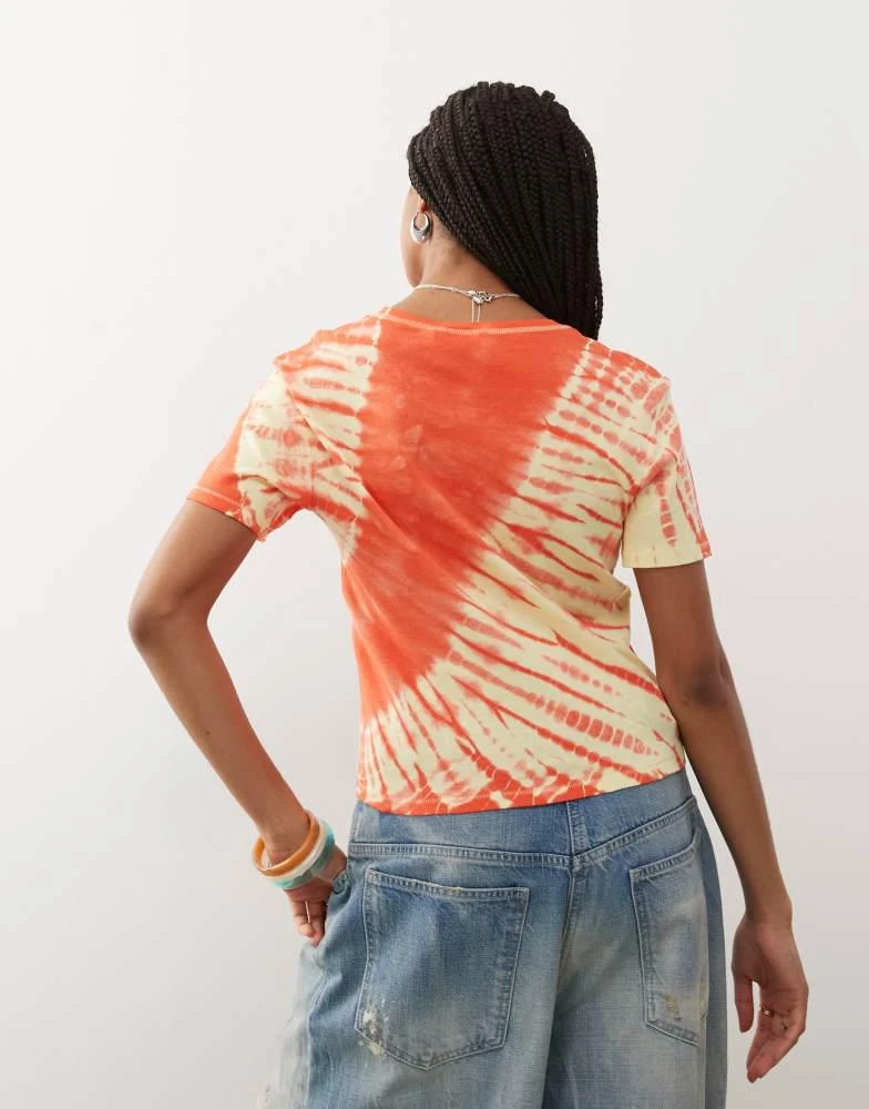 Monki Monki shrunken tee in red tie dye 3