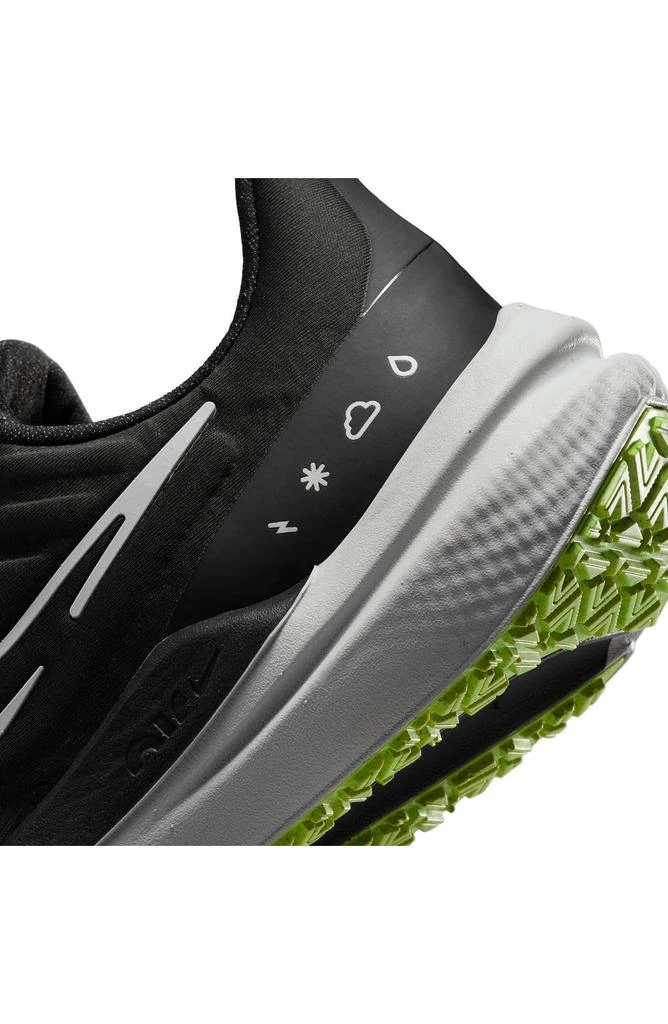 NIKE Air Winflo 9 Shield Running Shoe 8