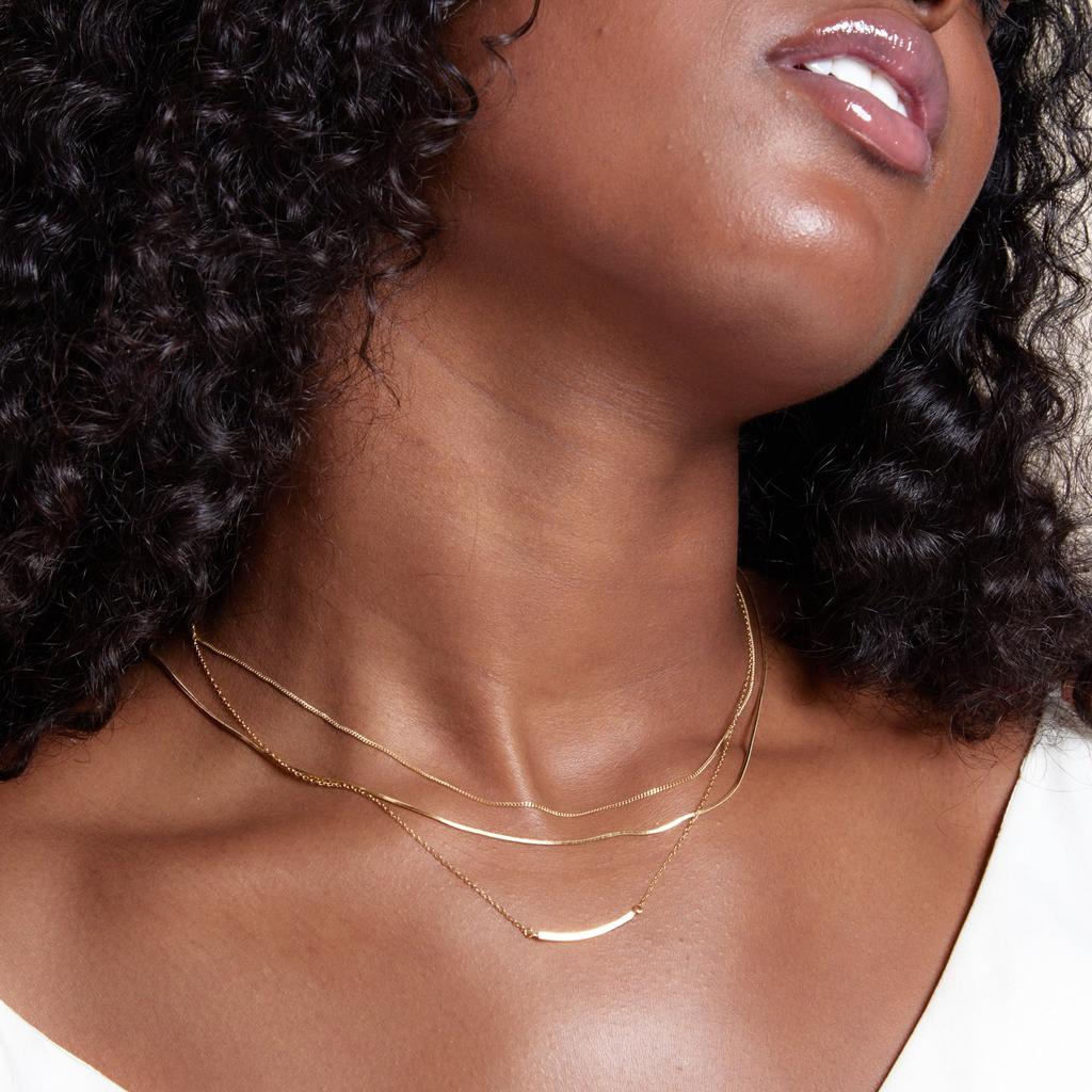 Orelia LUXE LUXE Curved Bar Necklace