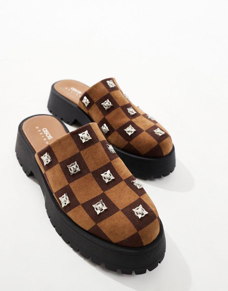 ASOS DESIGN ASOS DESIGN chunky mule in brown checkerboard with studding