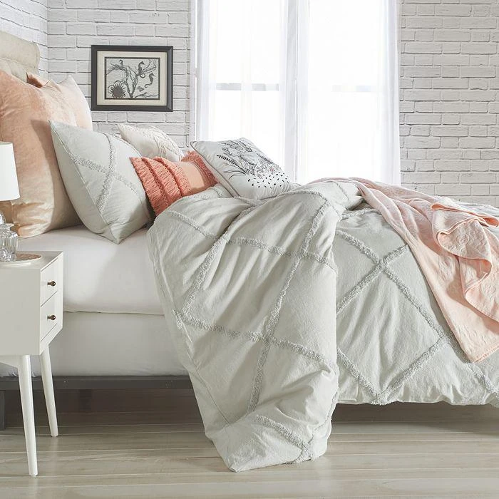 Peri Home Chenille Lattice Comforter Set, Twin 1