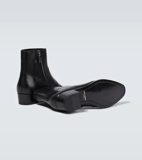 Yves Saint Laurent Wyatt leather ankle boots 7