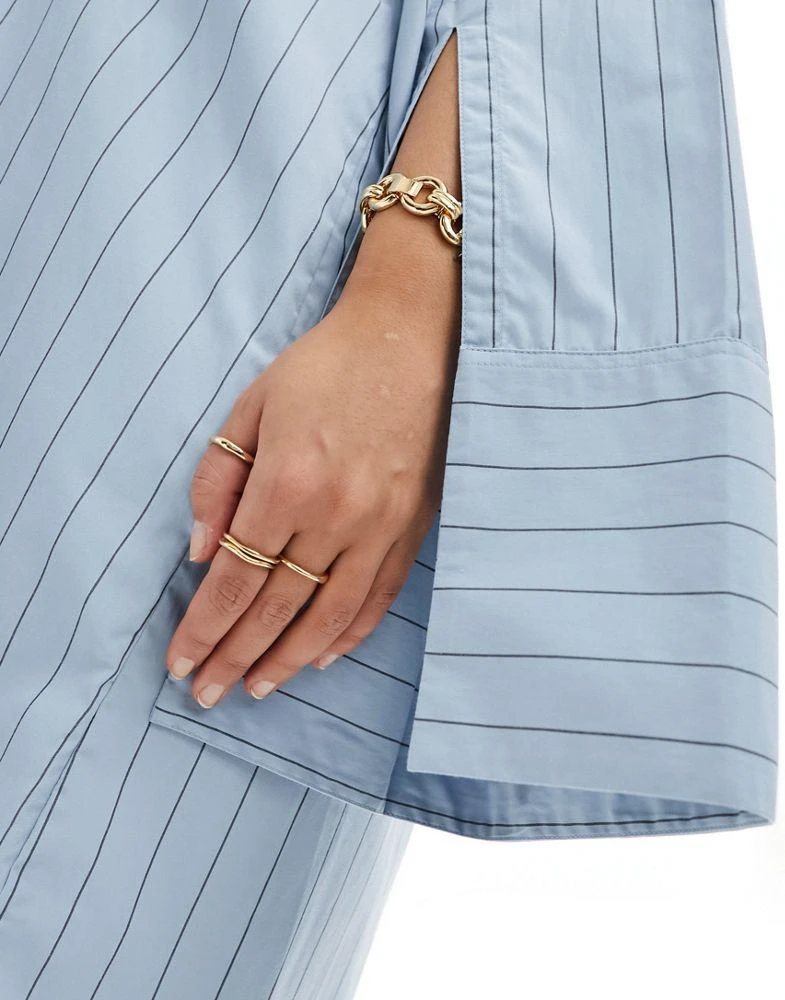 ASOS ASOS DESIGN Curve oversized shirt dress with double pocket detail in blue stripe 3