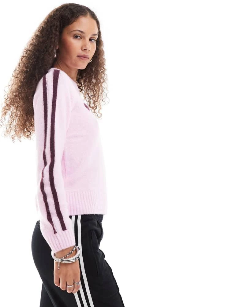 Monki Monki knitted raglan sleeve sweater in pink with burgundy contrast jacquard heart and stripe 2