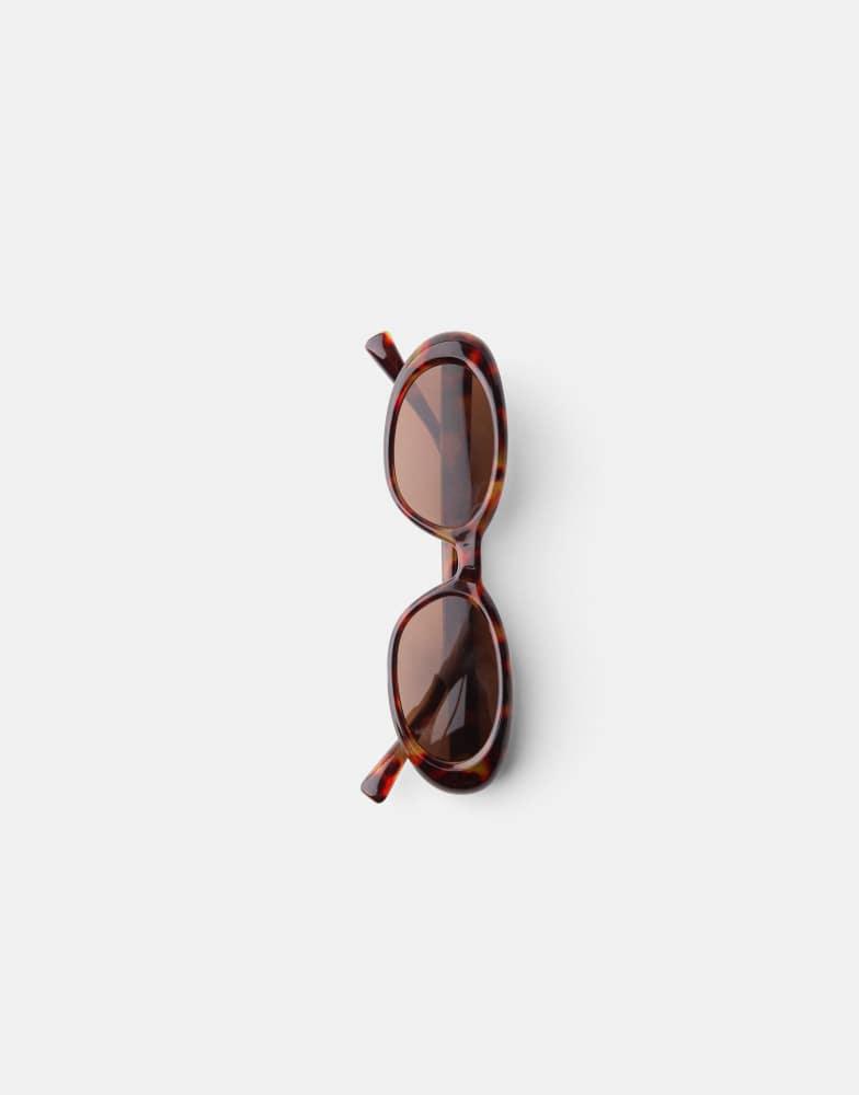 Bershka Bershka tortoiseshell sunglasses in brown