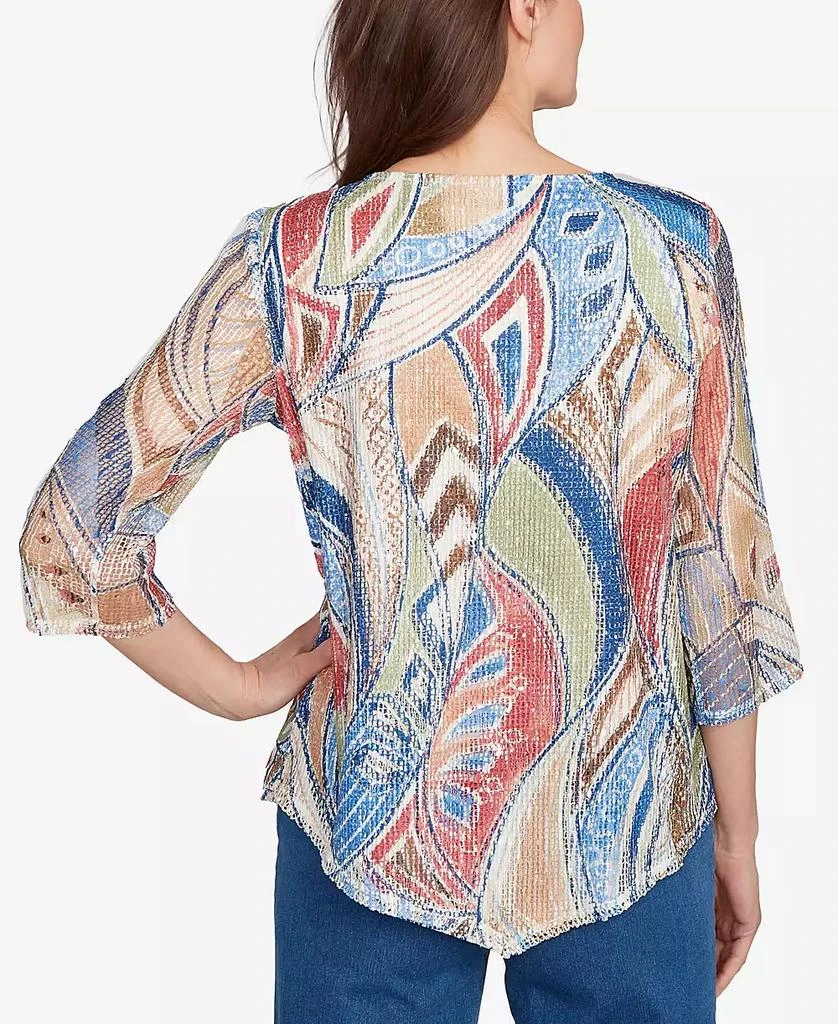 Alfred Dunner Women
s El Paso Printed Leaf Textured Top with Necklace 2