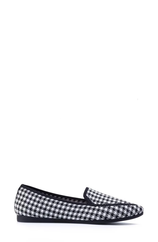 Me Too Azure Pointed Toe Loafer 4