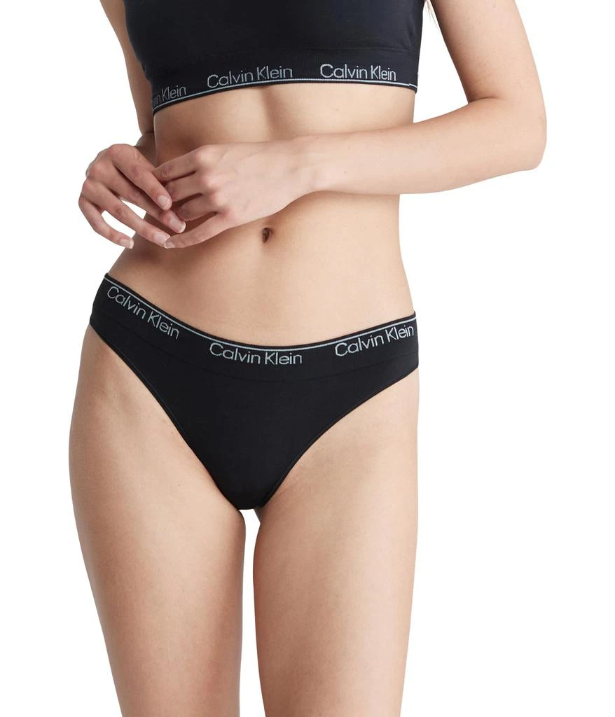 Calvin Klein Underwear Modern Cotton Naturals Thong 1