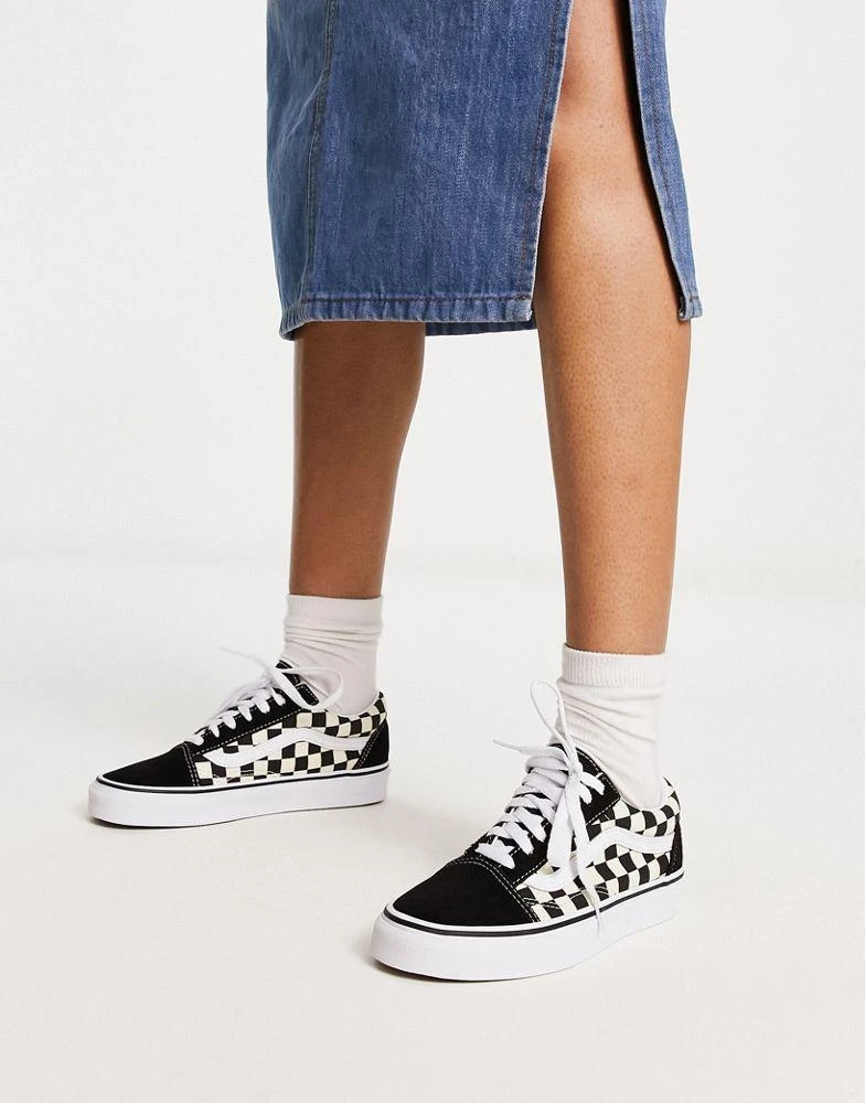 Vans Vans Old Skool checkerboard trainers in white and black 3