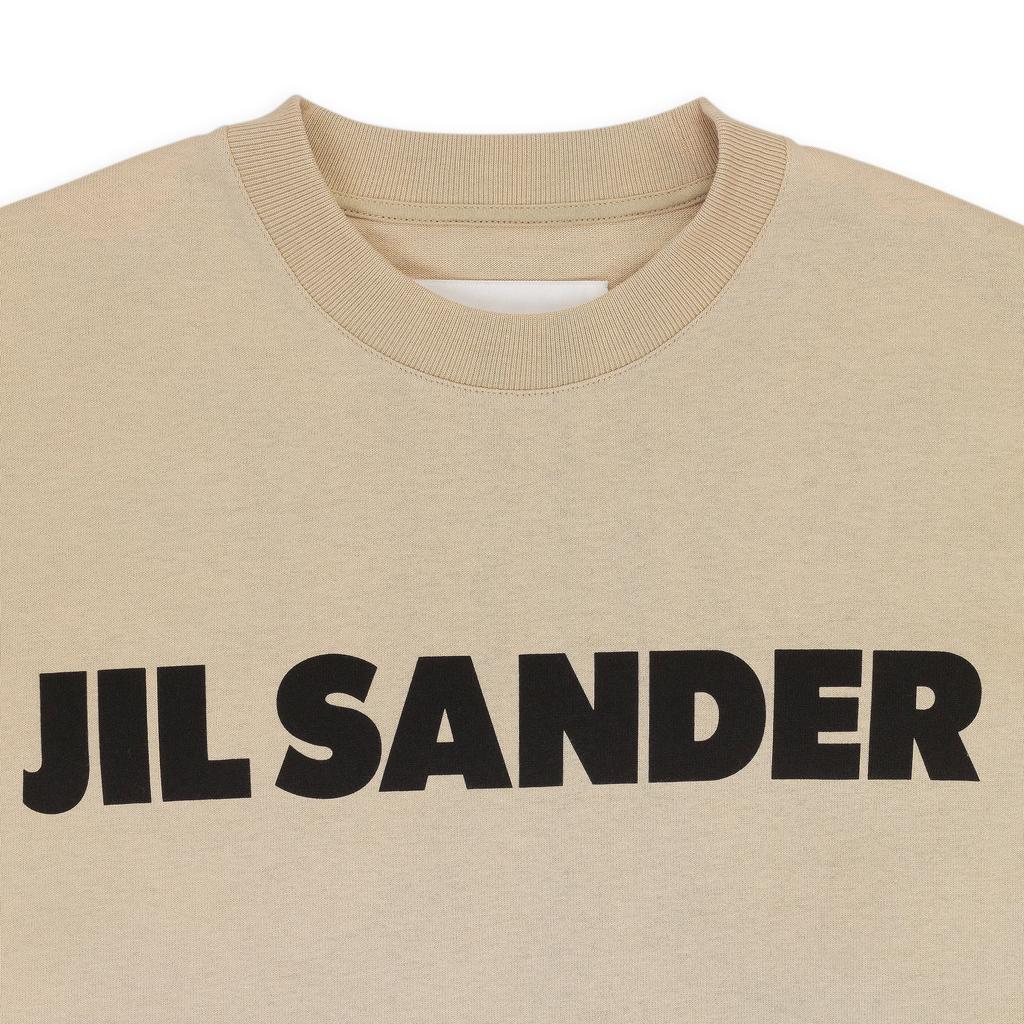 Jil Sander SS LOGO CHEST PRINT DARK SAND T-SHIRT